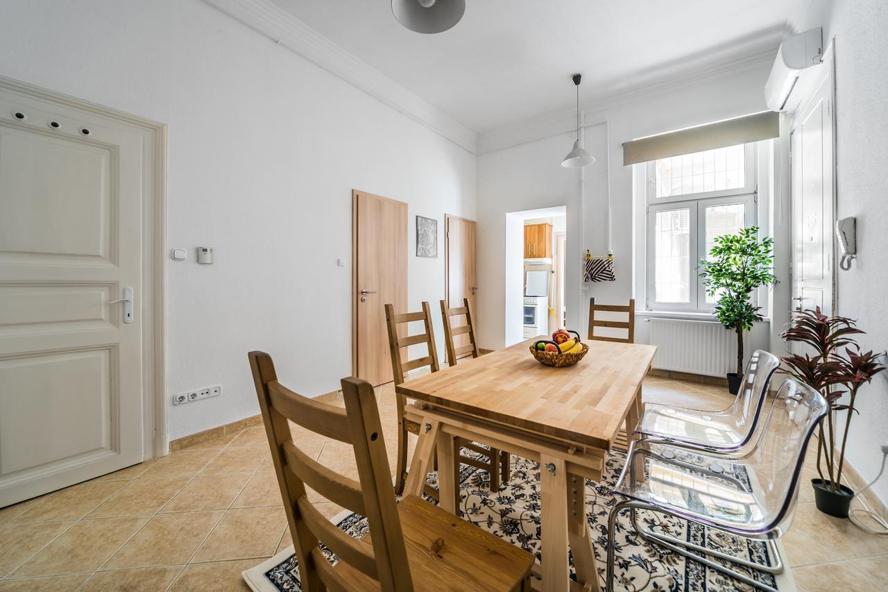Nyar 3 Bedroom Centre Entire Home Budapest Eksteriør billede
