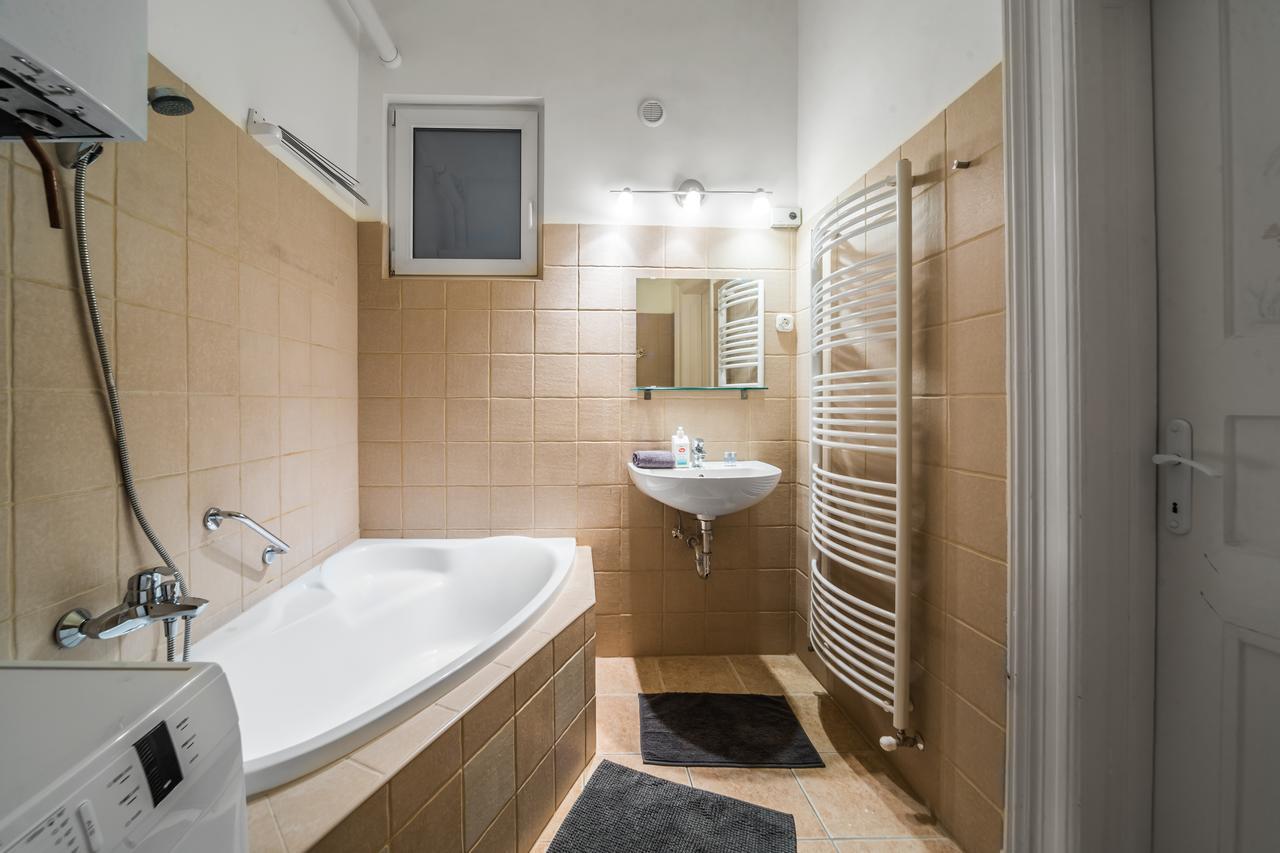 Nyar 3 Bedroom Centre Entire Home Budapest Eksteriør billede